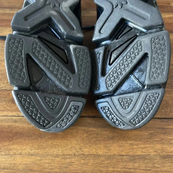 Adidas H3 shoes - Picture 10 of 12